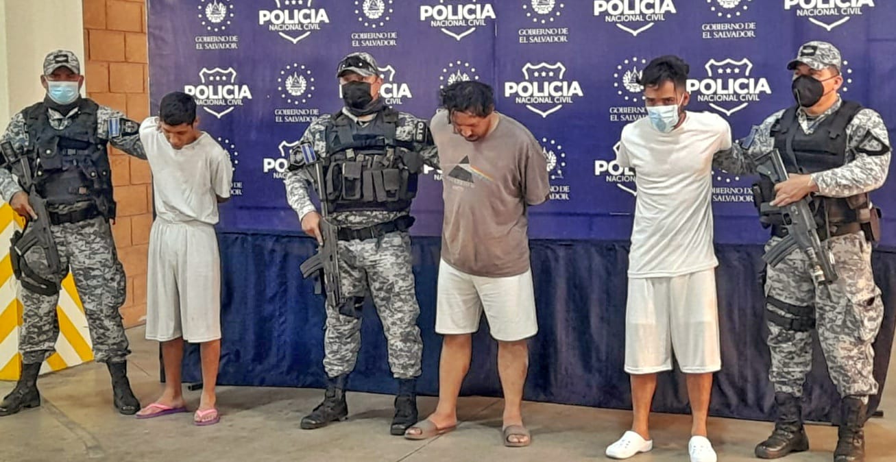 presentan-a-responsables-de-la-desaparicion-de-los-jovenes-franklin-flores-y-denis-erazo